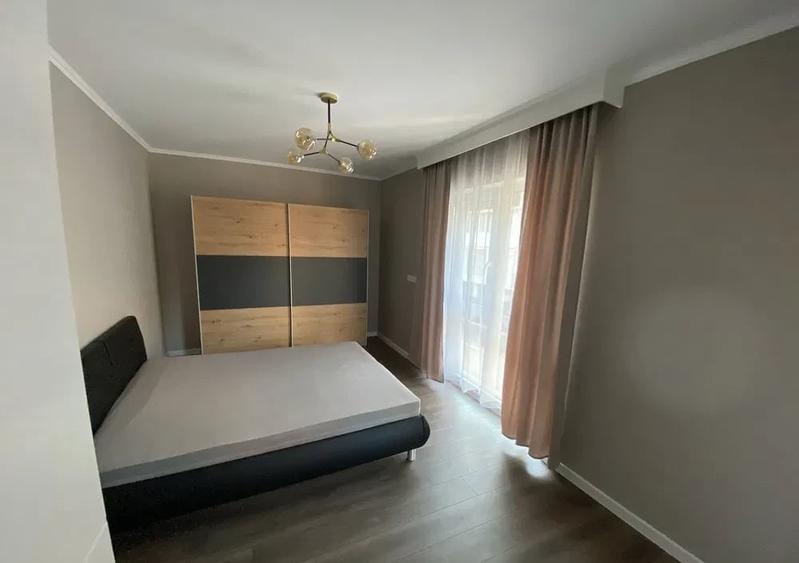 Apartament cu 2 camere semidecomandat, mobilat în Florești