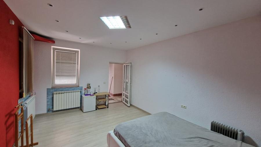 Casă individuală cu 7 camere cu Piscina în Sălaj