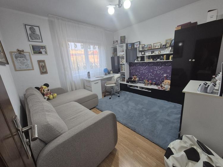 Apartament cu 2 camere decomandat în Baciu