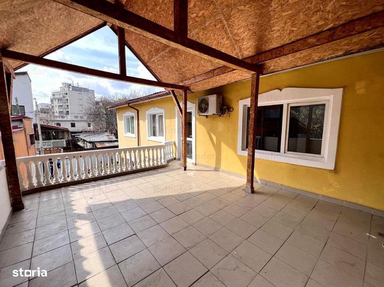 Casă cu 4 camere cu Canalizare în Vitan