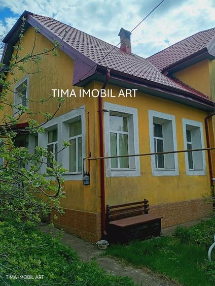 Casă individuală cu 3 camere cu Teren 1500 Mp în Central