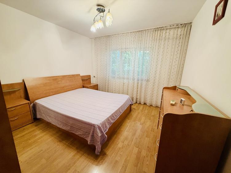 Apartament cu 3 camere decomandat, mobilat în Lujerului