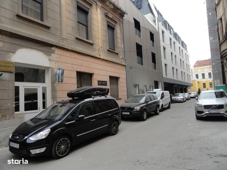 Spațiu comercial, de 70 mp, în Central