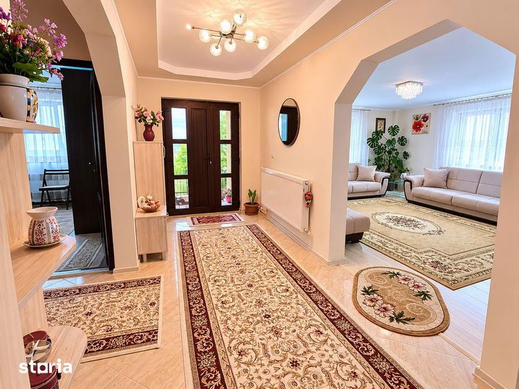 Casă cu 3 camere cu Teren 805 Mp în Miroslava