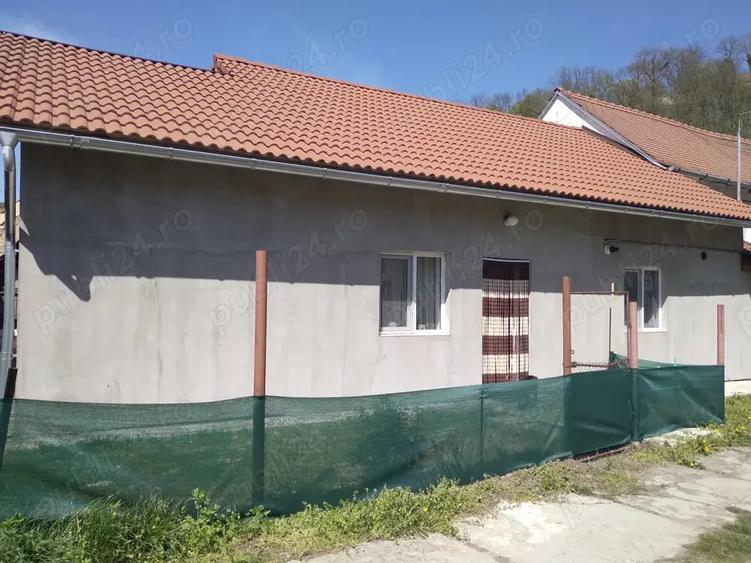 Casă cu 3 camere cu Teren 185 Mp în Sighișoara
