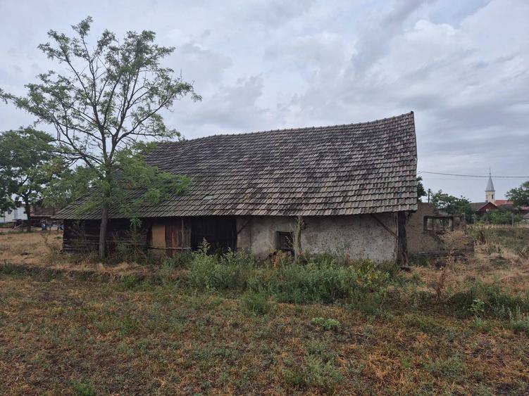 Casă cu 2 camere în Hotoan