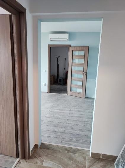 Apartament cu 2 camere semidecomandat, mobilat în Baba Novac