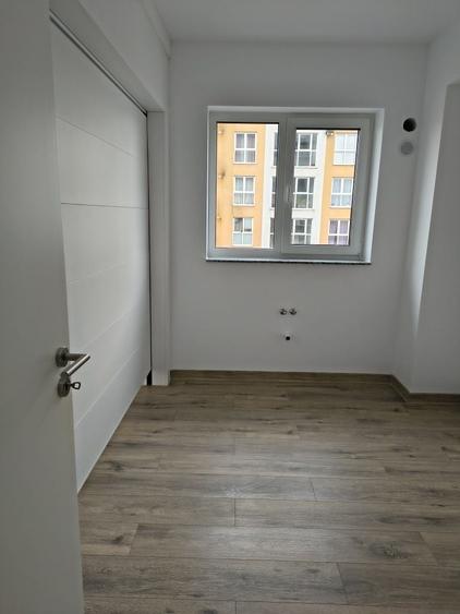 Apartament cu 2 camere decomandat în Avantgarden