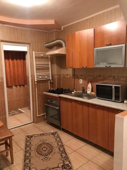 Apartament cu 2 camere semidecomandat în Far