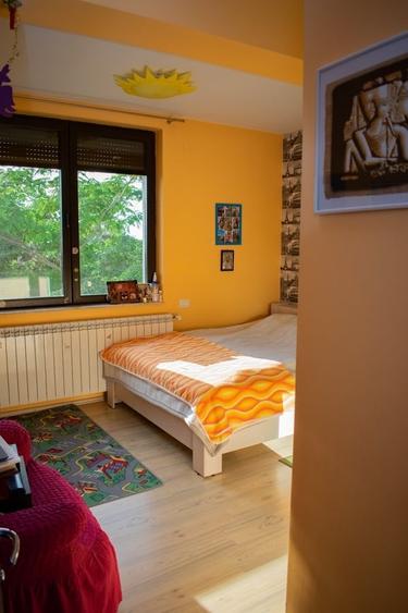 Casă individuală cu 5 camere cu Canalizare în Dârza