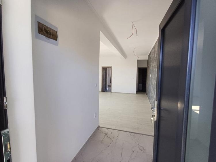 Casă individuală cu 4 camere cu Teren 440 Mp în Valea Adâncă