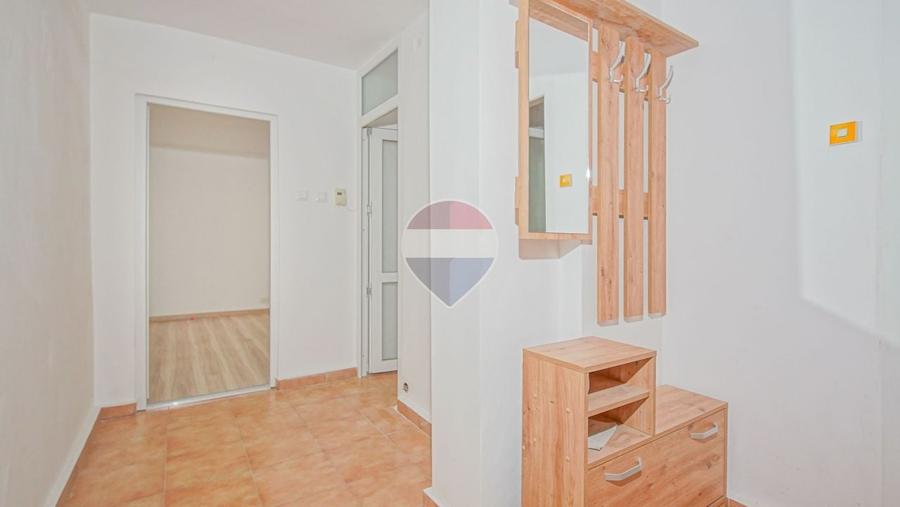 Apartament cu 2 camere decomandat, mobilat în Răcădău