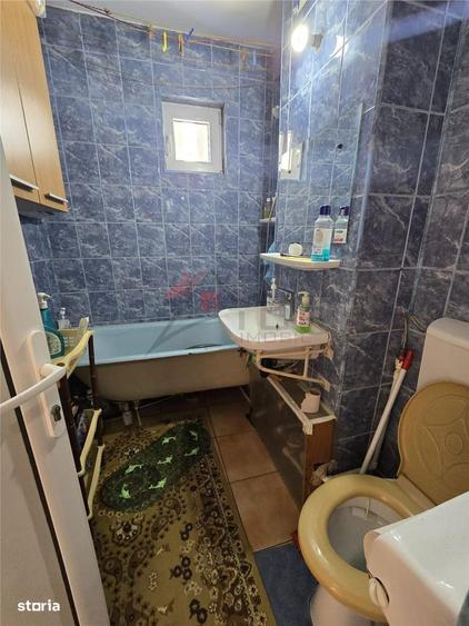 Apartament cu 3 camere decomandat în Alexandru cel Bun