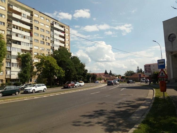 Apartament cu 2 camere semidecomandat în Someș