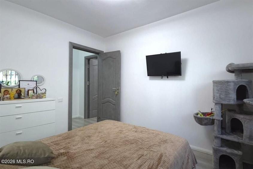 Apartament cu 2 camere decomandat, mobilat în Poarta 6