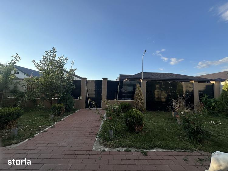 Casă cu 3 camere cu Teren 280 Mp în Central
