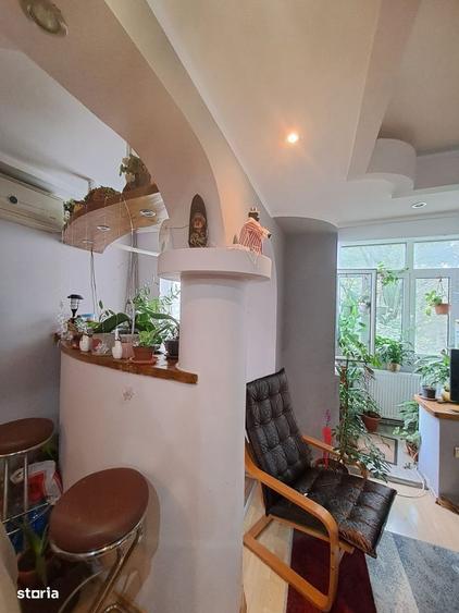 Apartament cu 4 camere în Tecuci