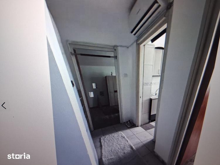 Apartament cu 2 camere decomandat în Tei
