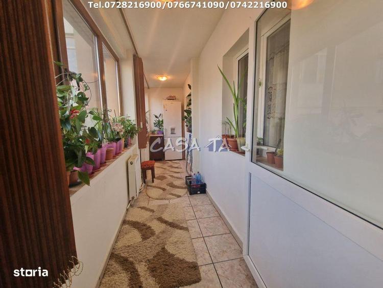 Apartament cu 4 camere decomandat în Central
