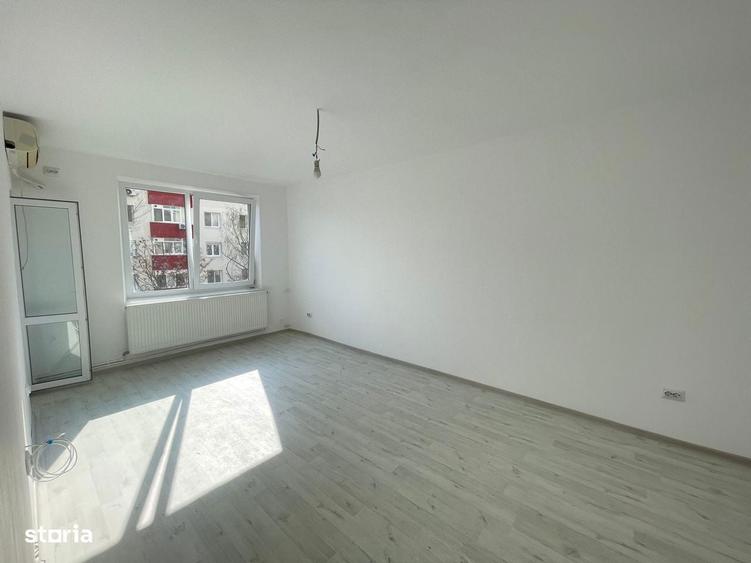 Apartament cu 2 camere decomandat în Apărătorii Patriei — fotografia 2