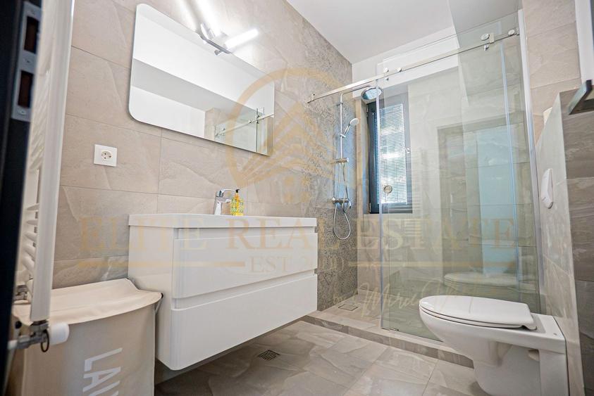Apartament cu 3 camere decomandat, mobilat în Central