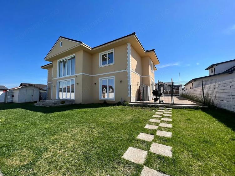 Casă cu 6 camere cu Teren 1091 Mp în Tărlungeni