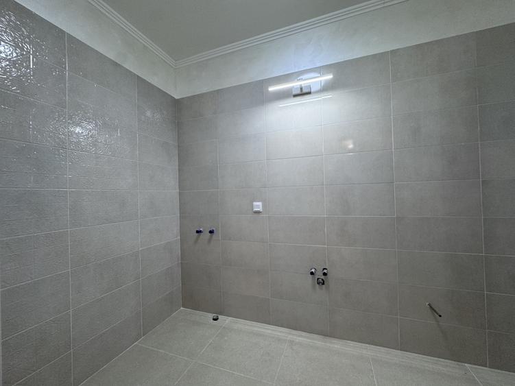 Apartament cu 2 camere semidecomandat în Florești