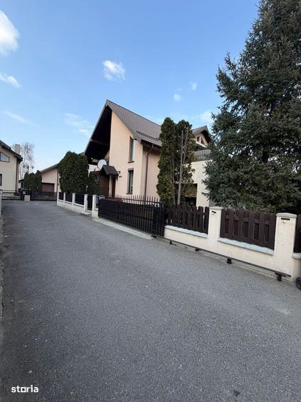 Vand Casa Deosebita in Crtier Rezidential Serbanesti - 19