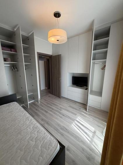 Apartament cu 3 camere în Crângași