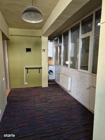 Apartament cu 3 camere decomandat în Romanilor