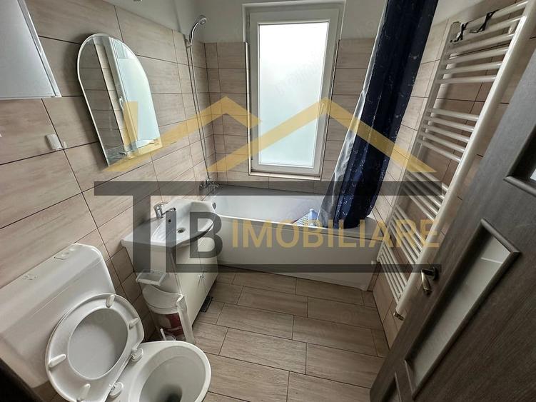 Apartament cu 3 camere decomandat în Tudor