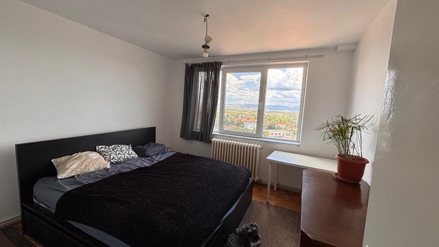Apartament cu 2 camere semidecomandat în Simeria