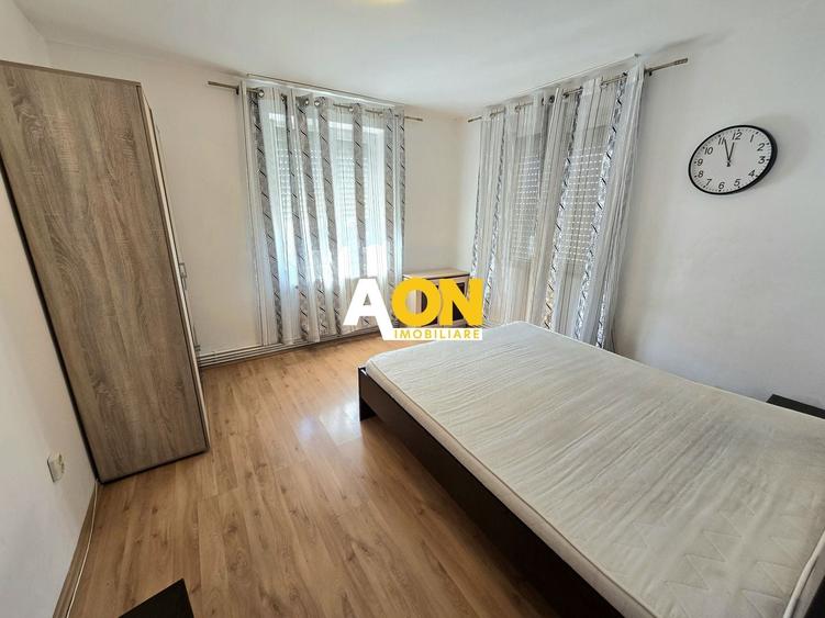 Apartament cu 4 camere decomandat, mobilat în Cetate