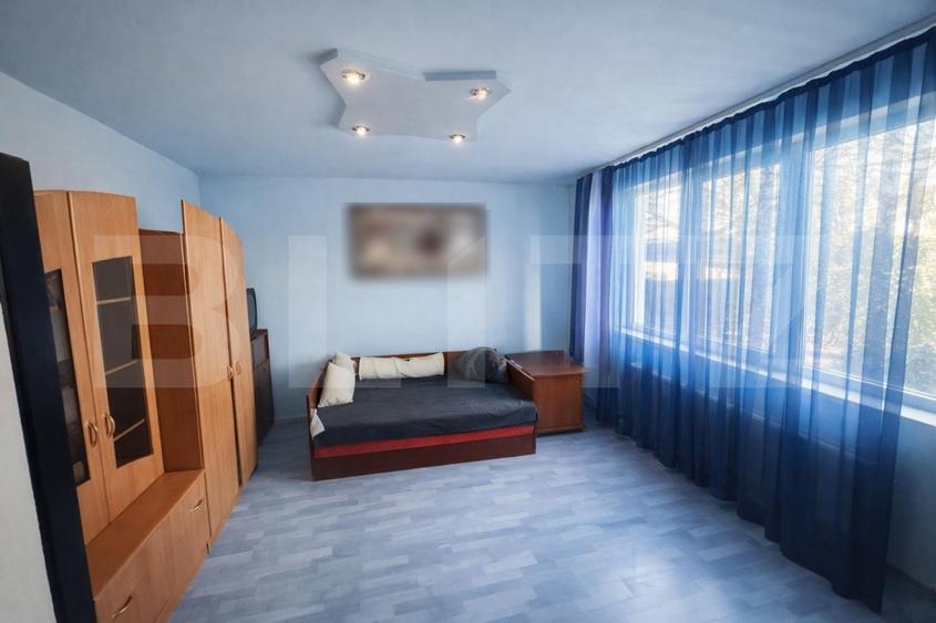 Casă individuală cu 3 camere cu Garaj în Reghin