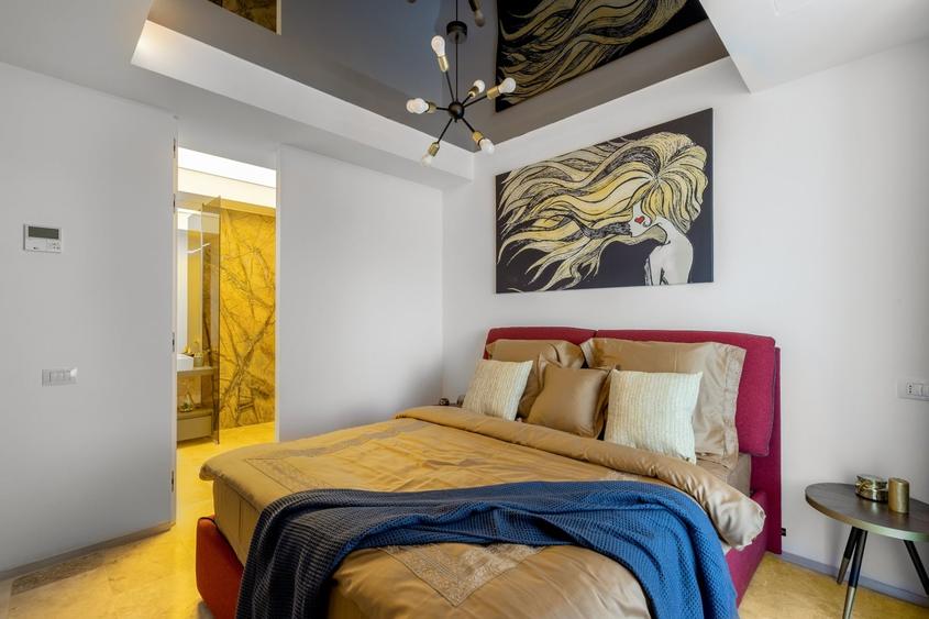 Apartament cu 3 camere semidecomandat în Olimp