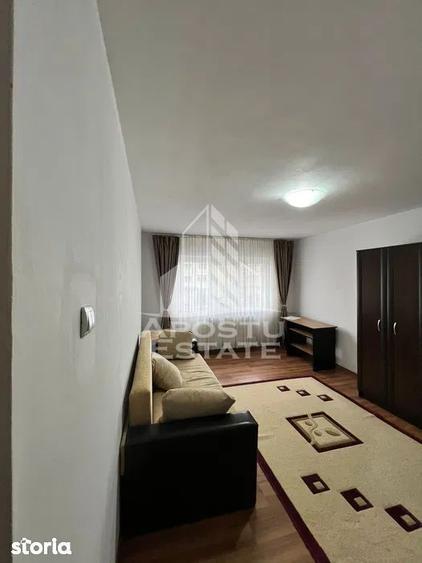 Apartament cu 2 camere, mobilat în Soarelui