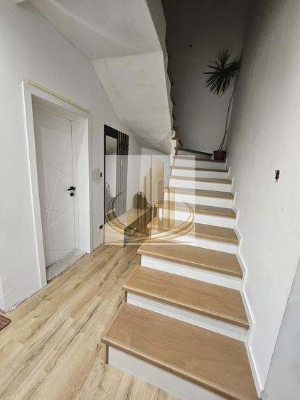 Duplex cu 4 camere cu Canalizare în Dumbrăvița