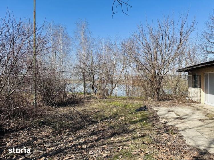 Casă cu 7 camere cu Teren 2500 Mp în Chiajna