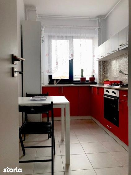 Apartament cu 3 camere decomandat, mobilat în Ștefan cel Mare