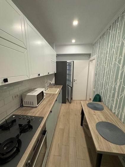 Apartament cu 2 camere decomandat, mobilat în Tomis Nord