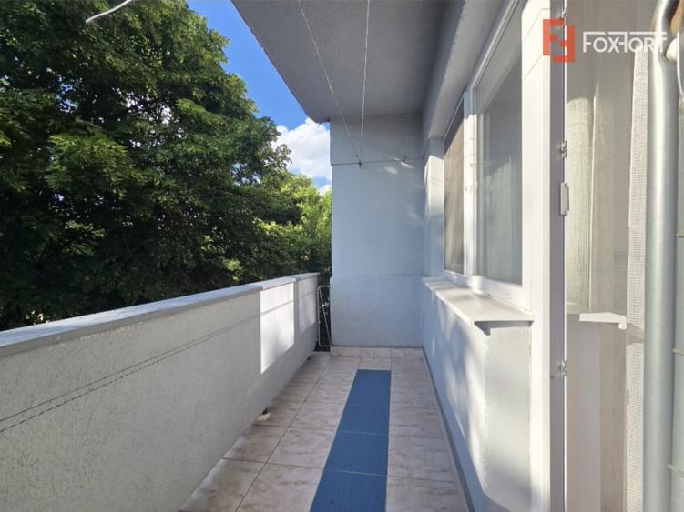 Apartament cu 2 camere semidecomandat, mobilat în Podgoria