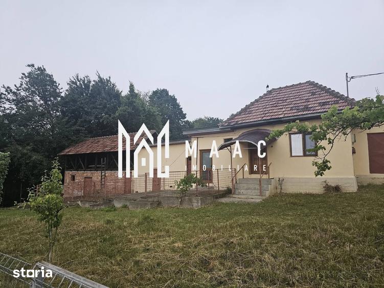 Casă cu 1 camere cu Teren 5500 Mp în Vâlcea