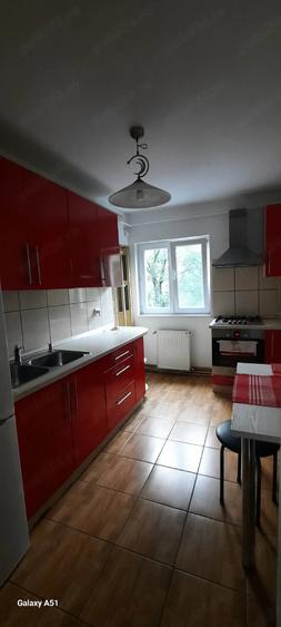 Apartament cu 3 camere decomandat în Aradului