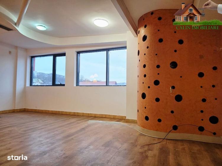 Spațiu comercial, de 110 mp, în Păcurari