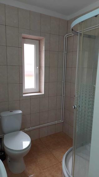 Casă cu 4 camere decomandat în Costinești