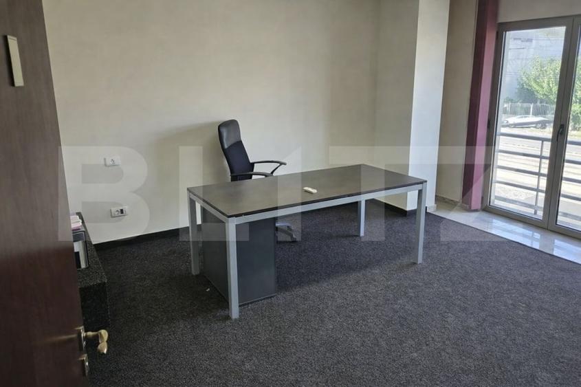 Birou, de 70 mp, în Girocului