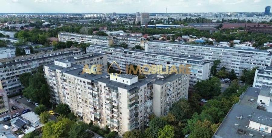 Apartament cu 3 camere decomandat în Crângași