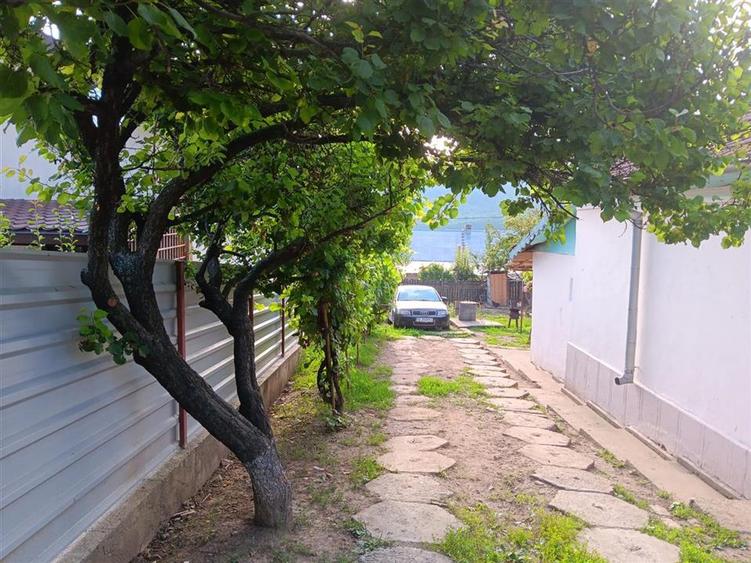 Casă individuală cu 3 camere cu Teren 554 Mp în Ciurea