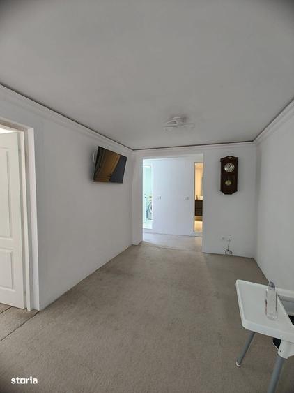 Casă cu 3 camere în Călugareni
