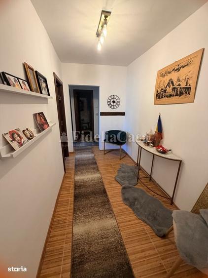 Apartament cu 3 camere decomandat în Alexandru cel Bun